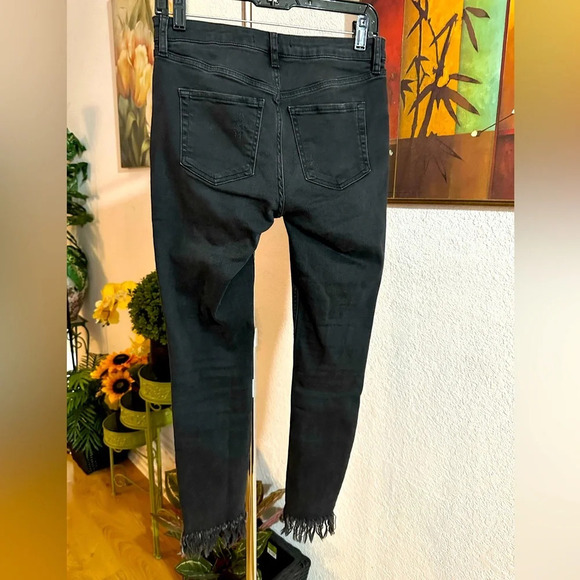 Free People distressed black skinny jeans size 26 - Picture 2 of 7